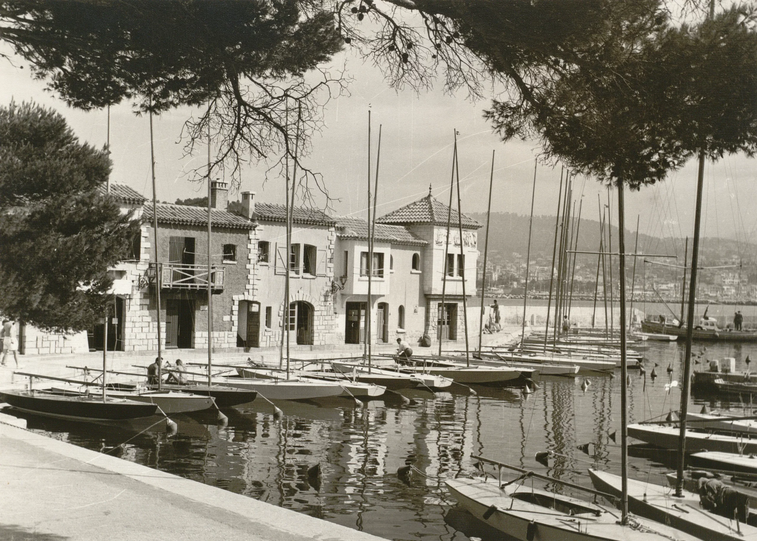 An island born of imagination. Ile de Bendor is Paul Ricard’s tribute to art, artists, and the enduring power of creativity.