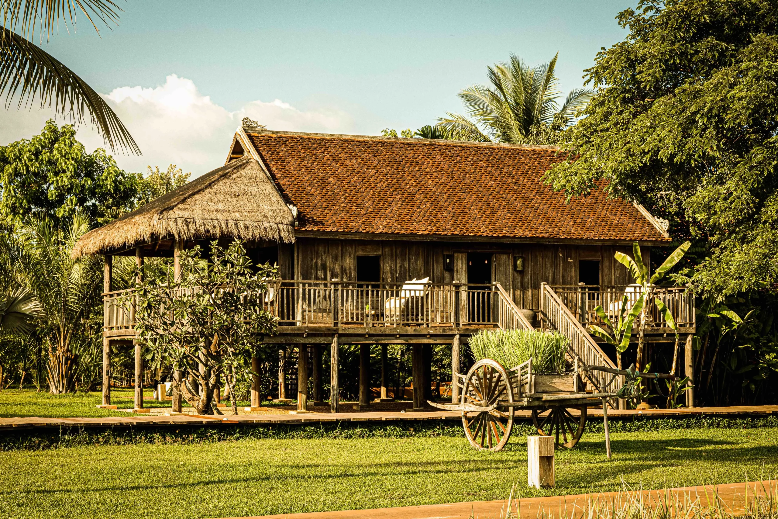 Zannier Phum Baitang - Main Bar 32 - © Patricia Parinejad for Zannier Hotels